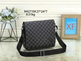 louis vuitton mini sac a main pour homme s_111547a